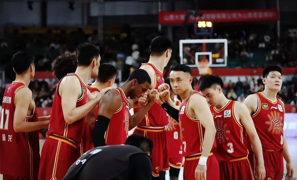 山西男篮主场取胜，继续扩大领先优势的简单介绍
